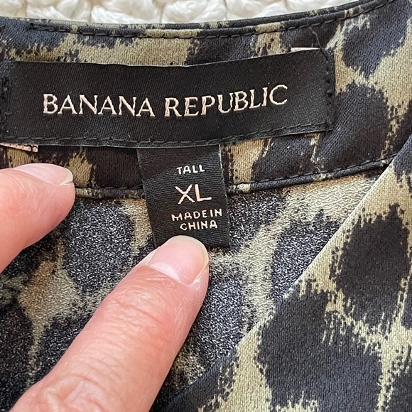 Banana Republic Short Sleeve Leopard Print Utility Sheath Dress - Picture 10 of 16